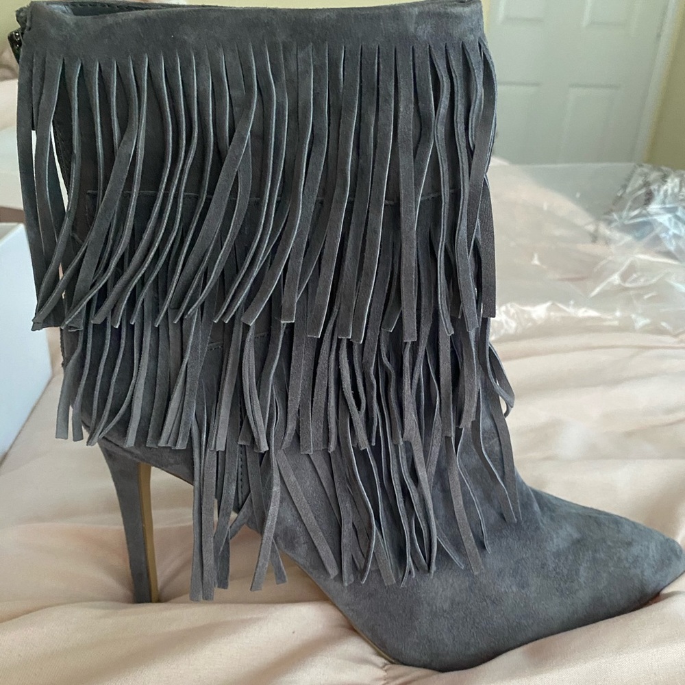Steve Madden Gray Suede Fringe Bootie *Brand New*